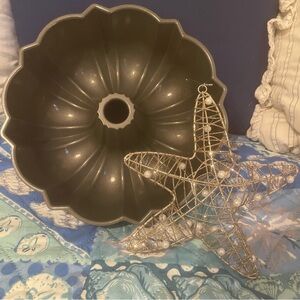 Nordic Ware Original Bundt Pan Bakeware